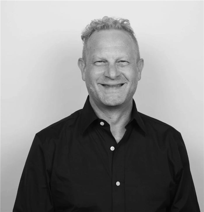 Portrait of Chris Kenny